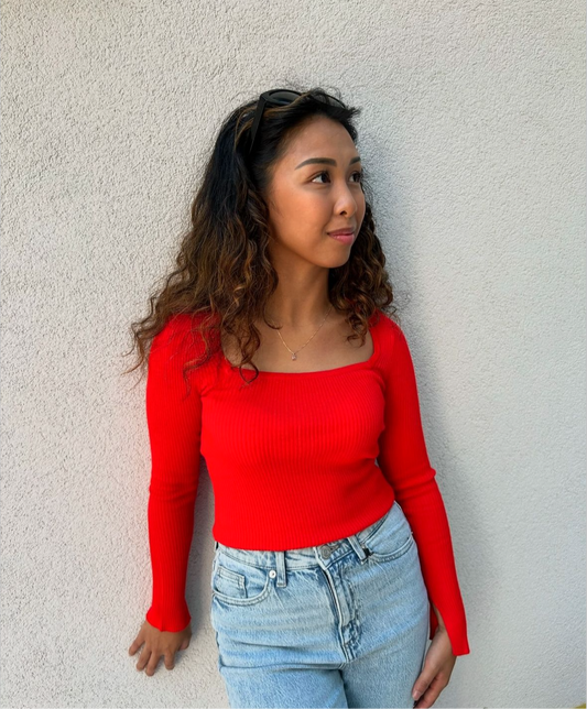 VMAURA Pullover - High Risk Red